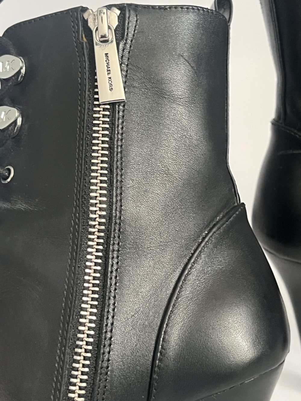 Michael Kors Kyle Leather Lace-Up Stiletto Boot in Black - Size 6 - Picture 9 of 16